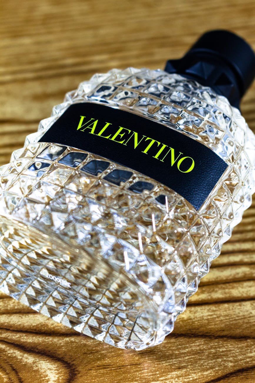Valentino Donna Born in Roma EDP